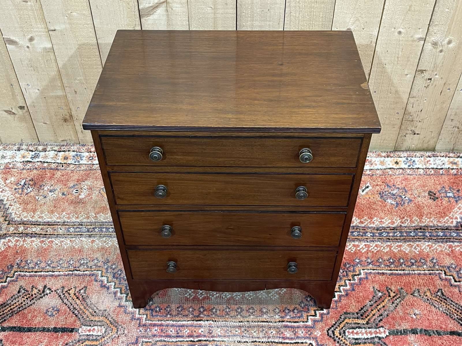 1930s English mahogany chest of drawers