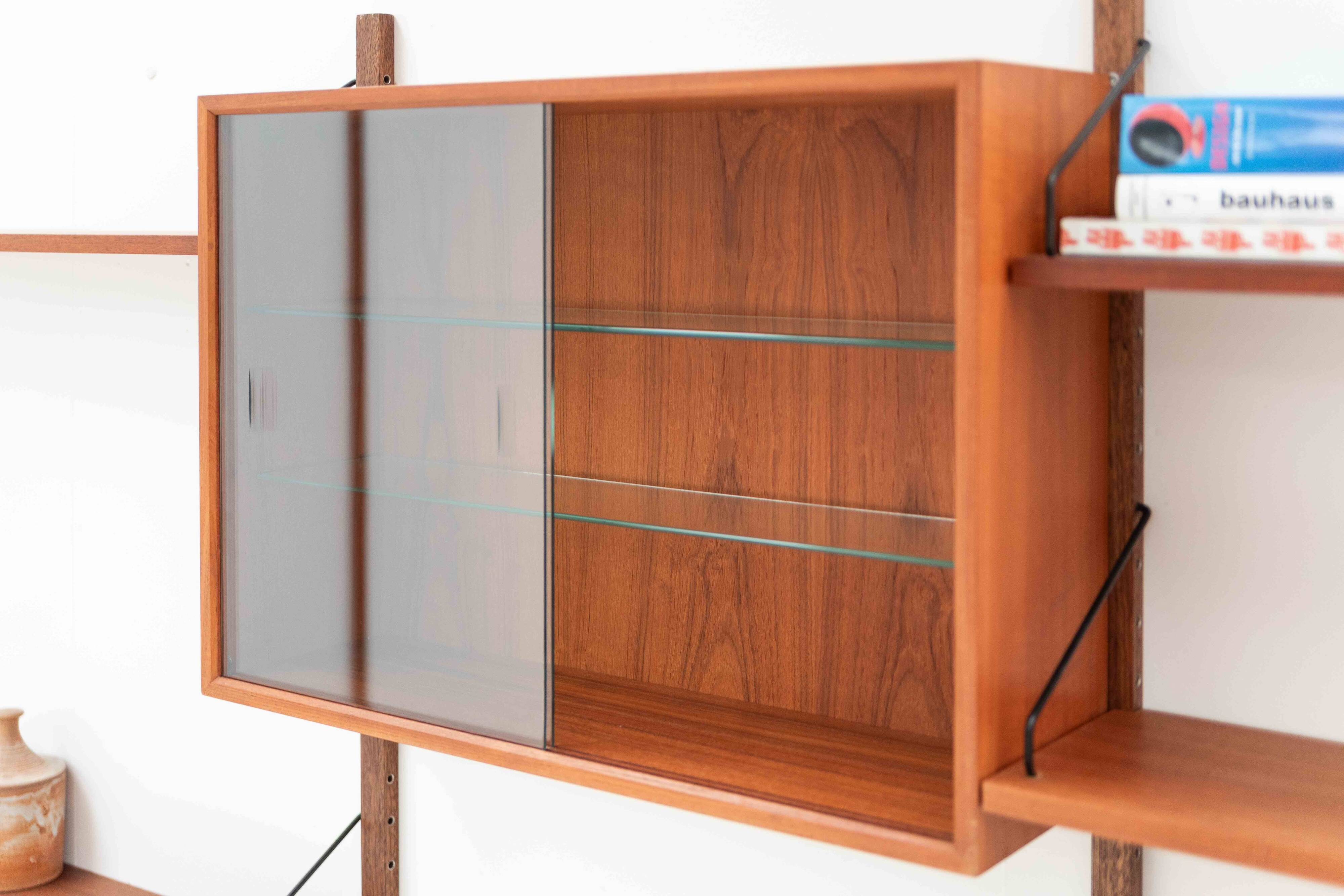 4-Bay Wall Unit by P. Cadovius