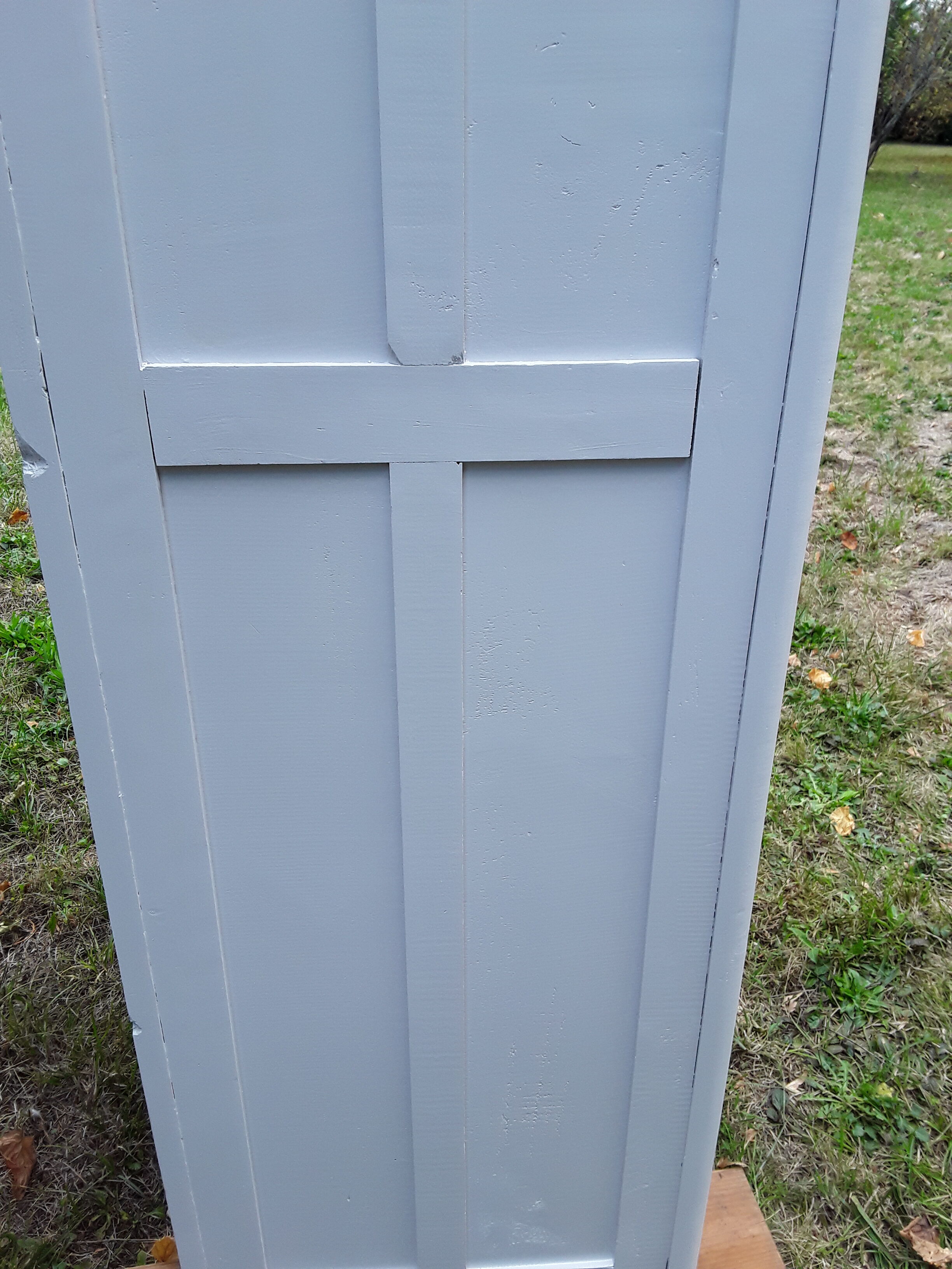 Paris wardrobe white gray