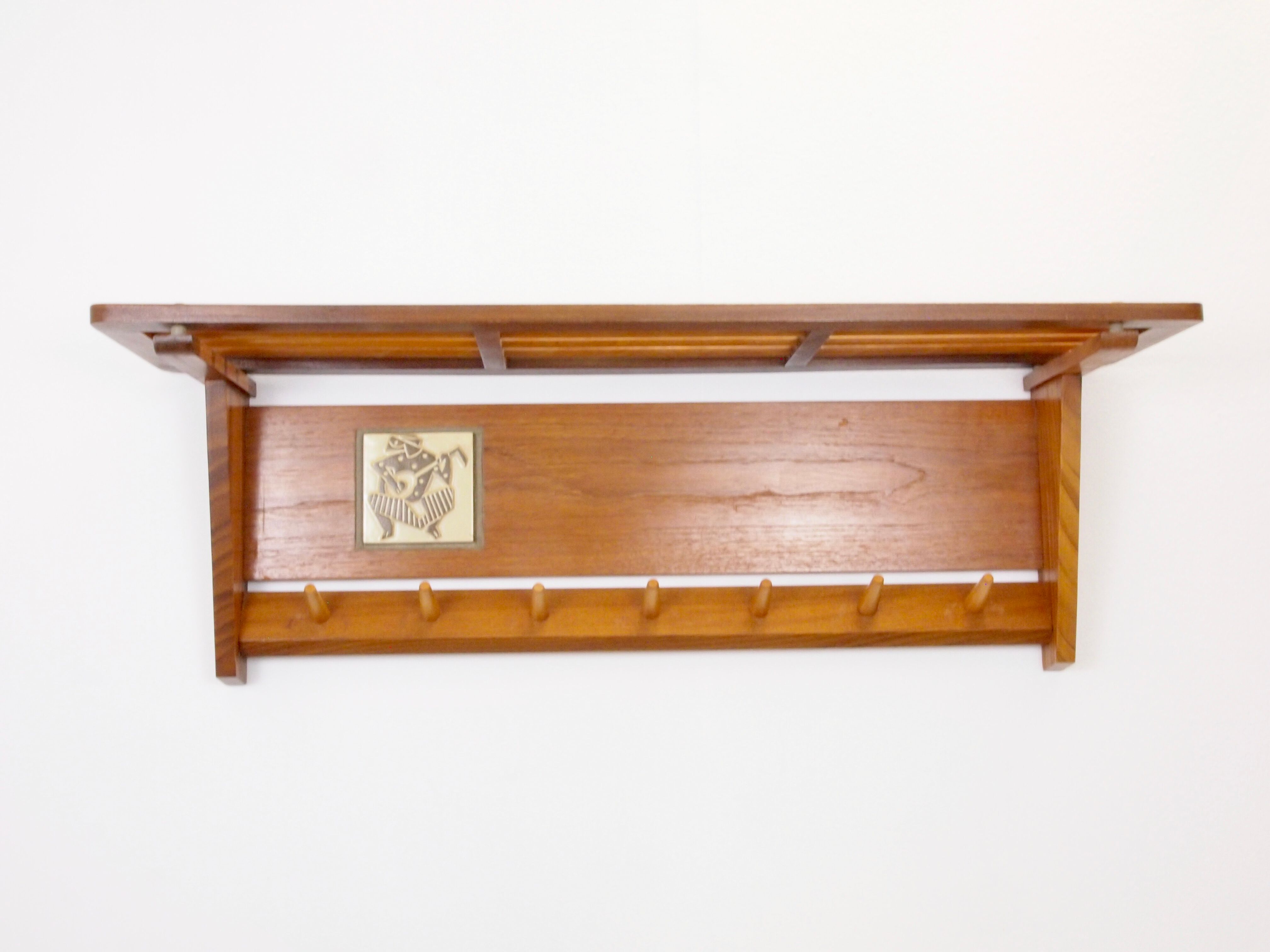 Wall coat rack with Ravelli ceramic tile