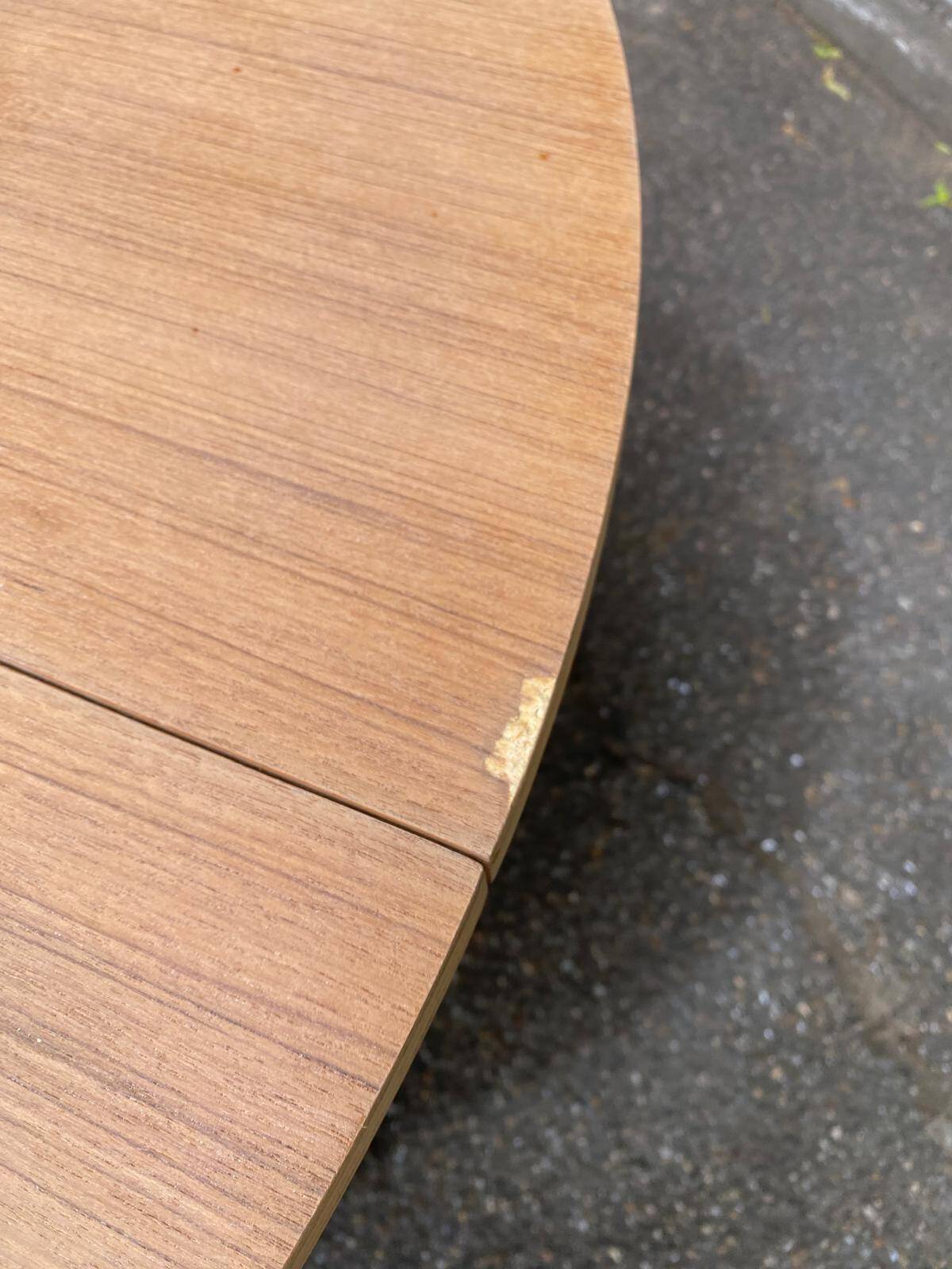 Renovated round extendable Scandinavian dining table in teak, 110cm.