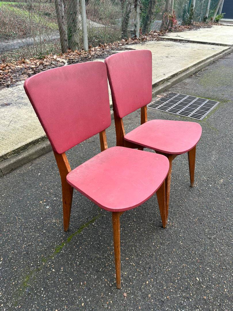 2 chaises scandinaves bois massif et cuir bordeaux 1970