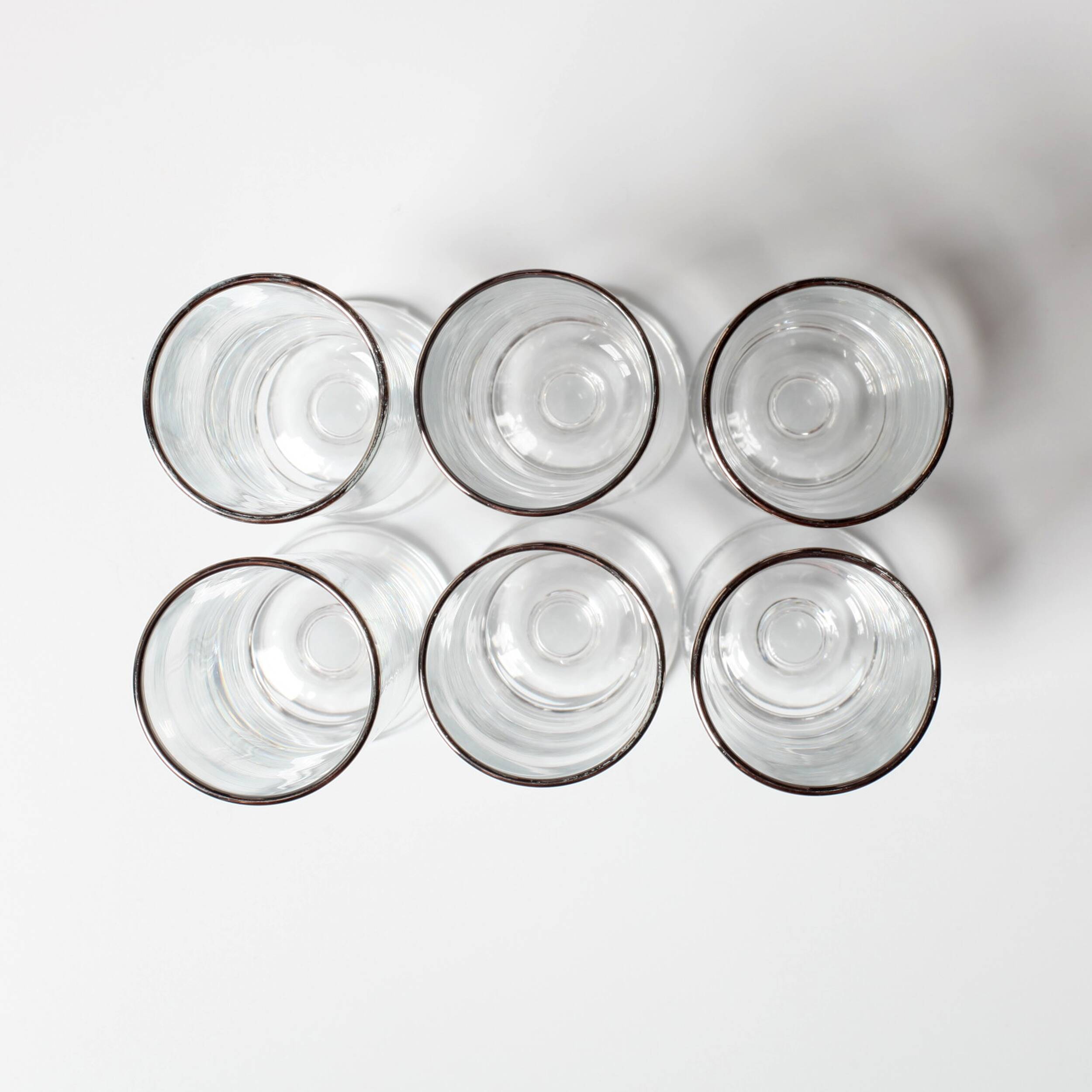 Ensemble de 6 verres à vin vintage italiens transparents avec bord en argent, verres à pied du milieu du siècle.