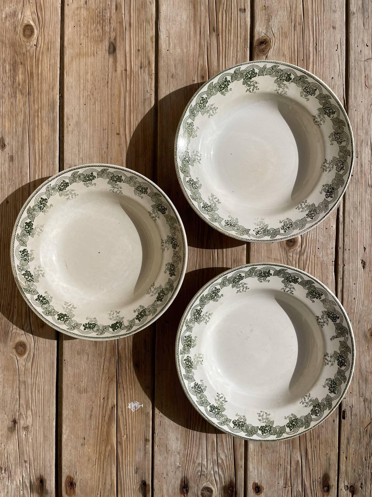 Set of 3 Moulin Des Loups soup plates