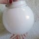 Deux appliques boule en opaline