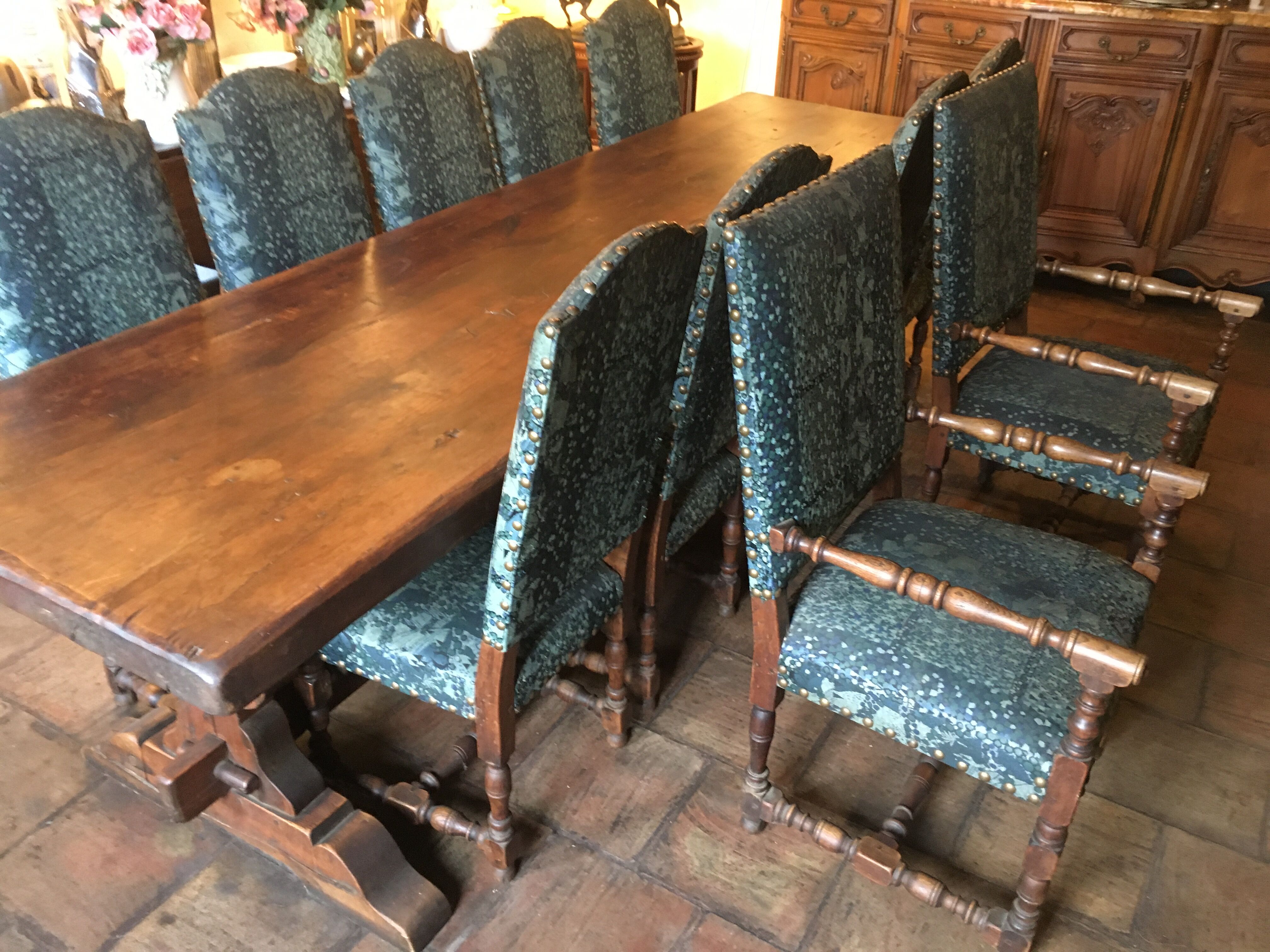 Monastery table - 9 chairs and 2 Louis XIII oak armchairs.