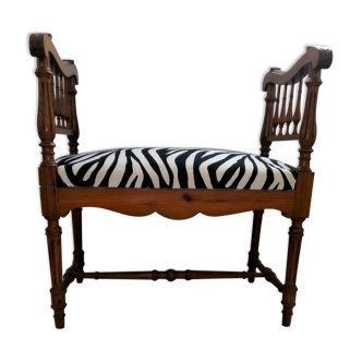 Zebra bench