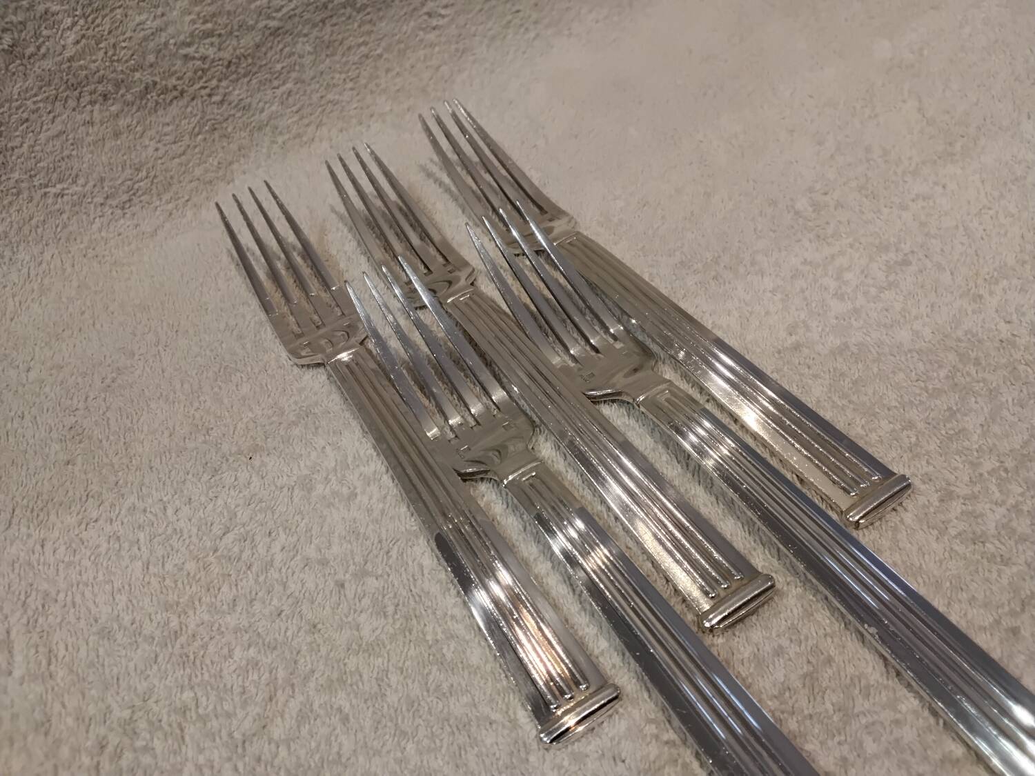 5 silver-plated table forks by Christofle, Triade pattern