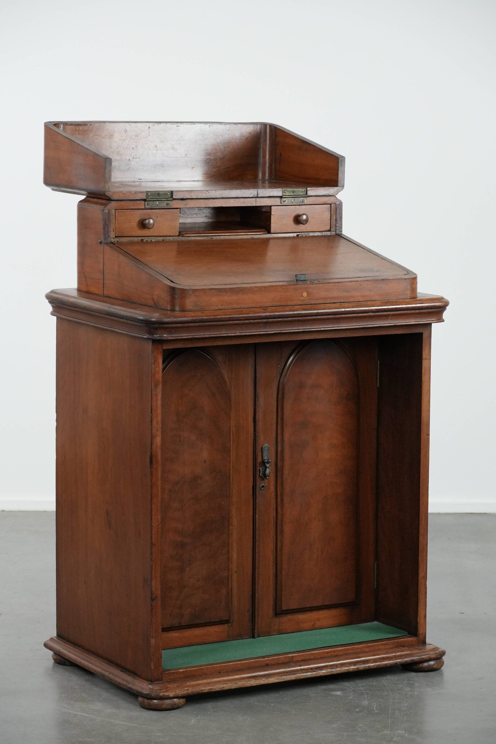 Antique standing desk/ counter/ English writing table from the 19th century