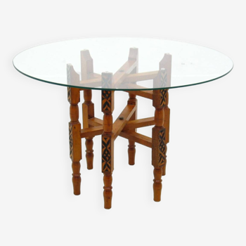 Table basse marocaine en verre et bois, années 1970