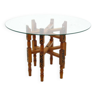 Table basse marocaine en verre et bois, années 1970