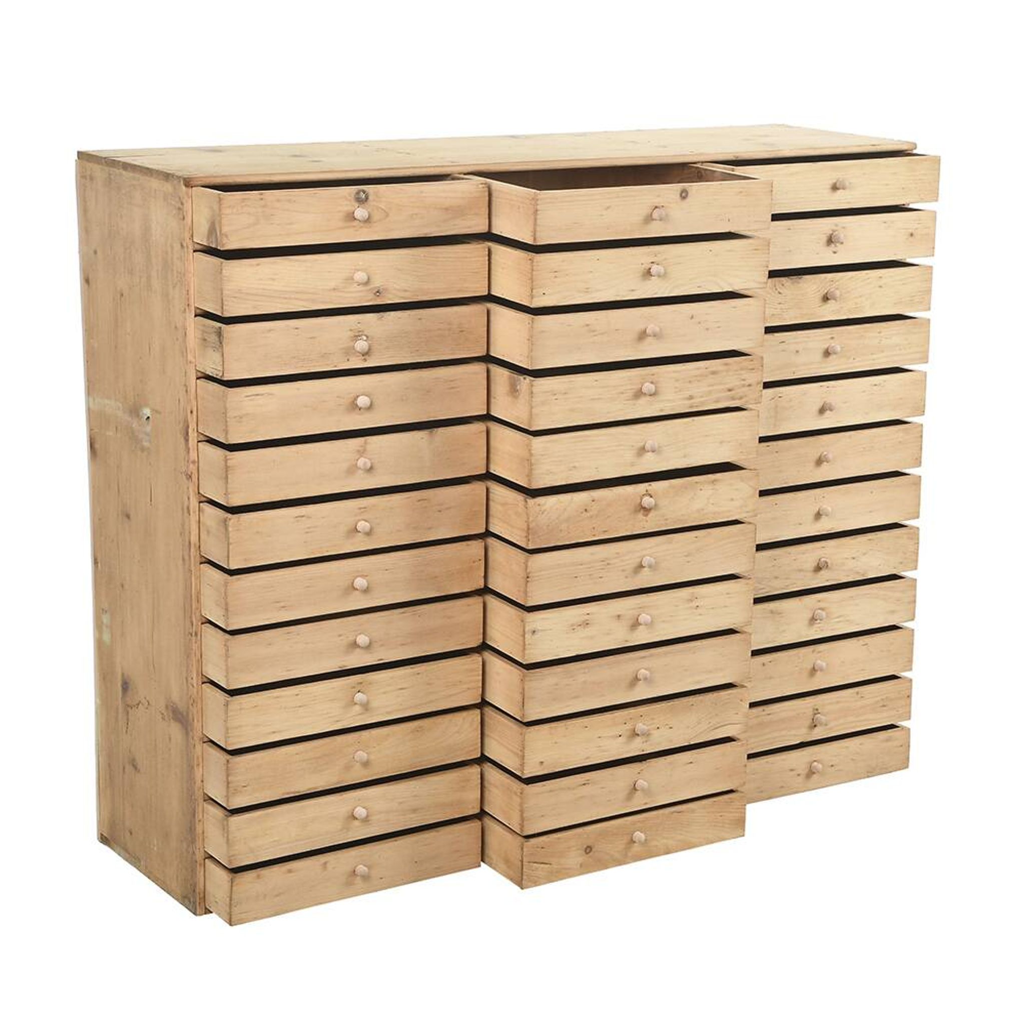 Meuble de métier à 36 tiroirs en bois brut
