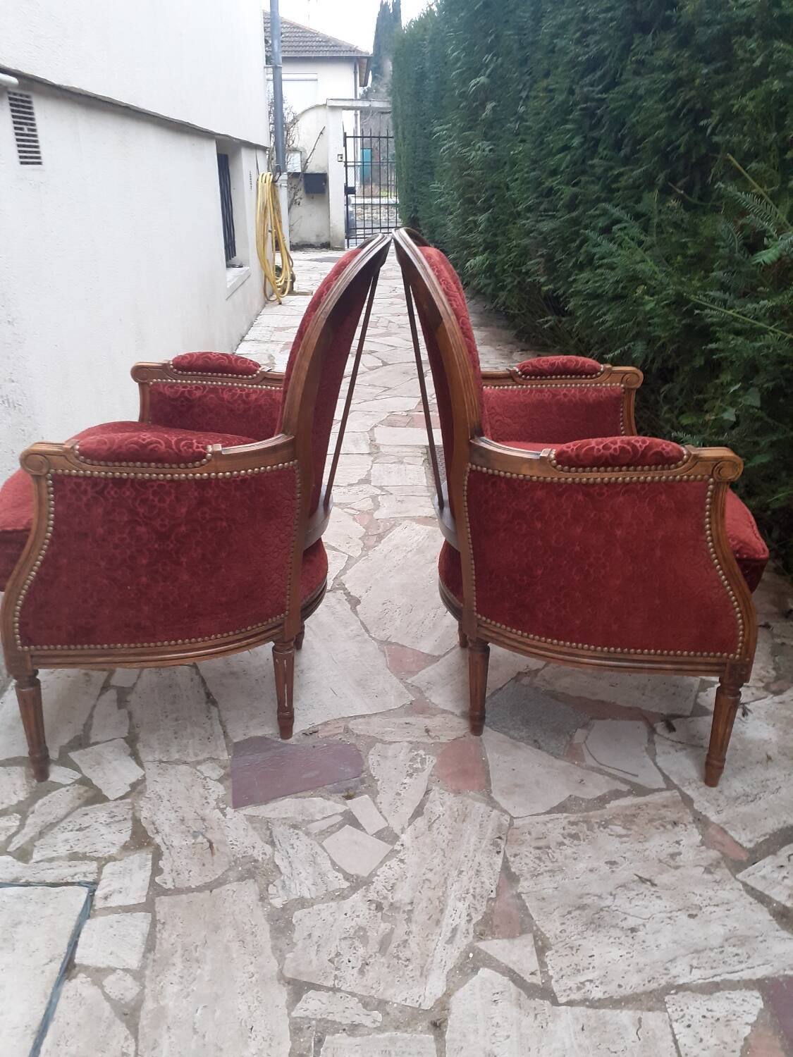 Lot 2 fauteuil voltaire médaillon bergère rouge bois sculpture