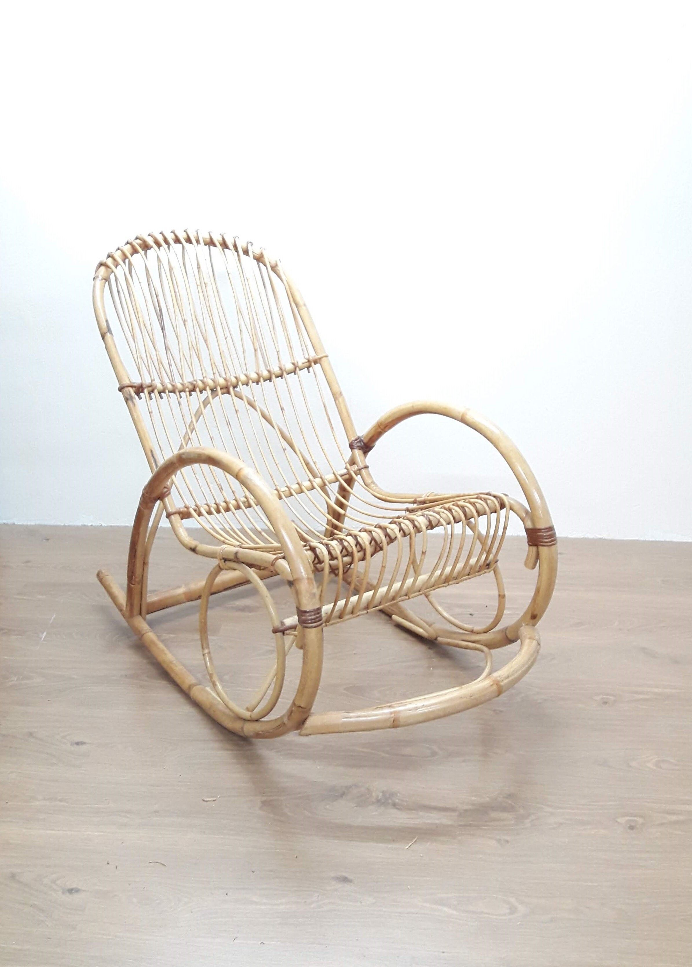 Rotin and bamboo rocking-chair