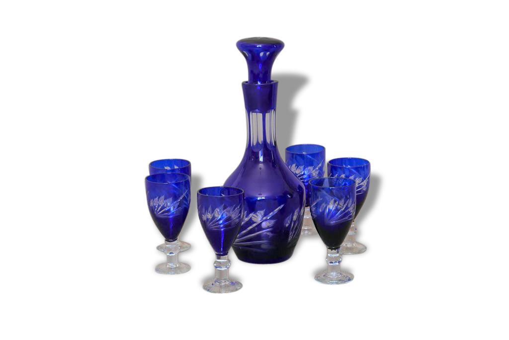 Liqueur glass service