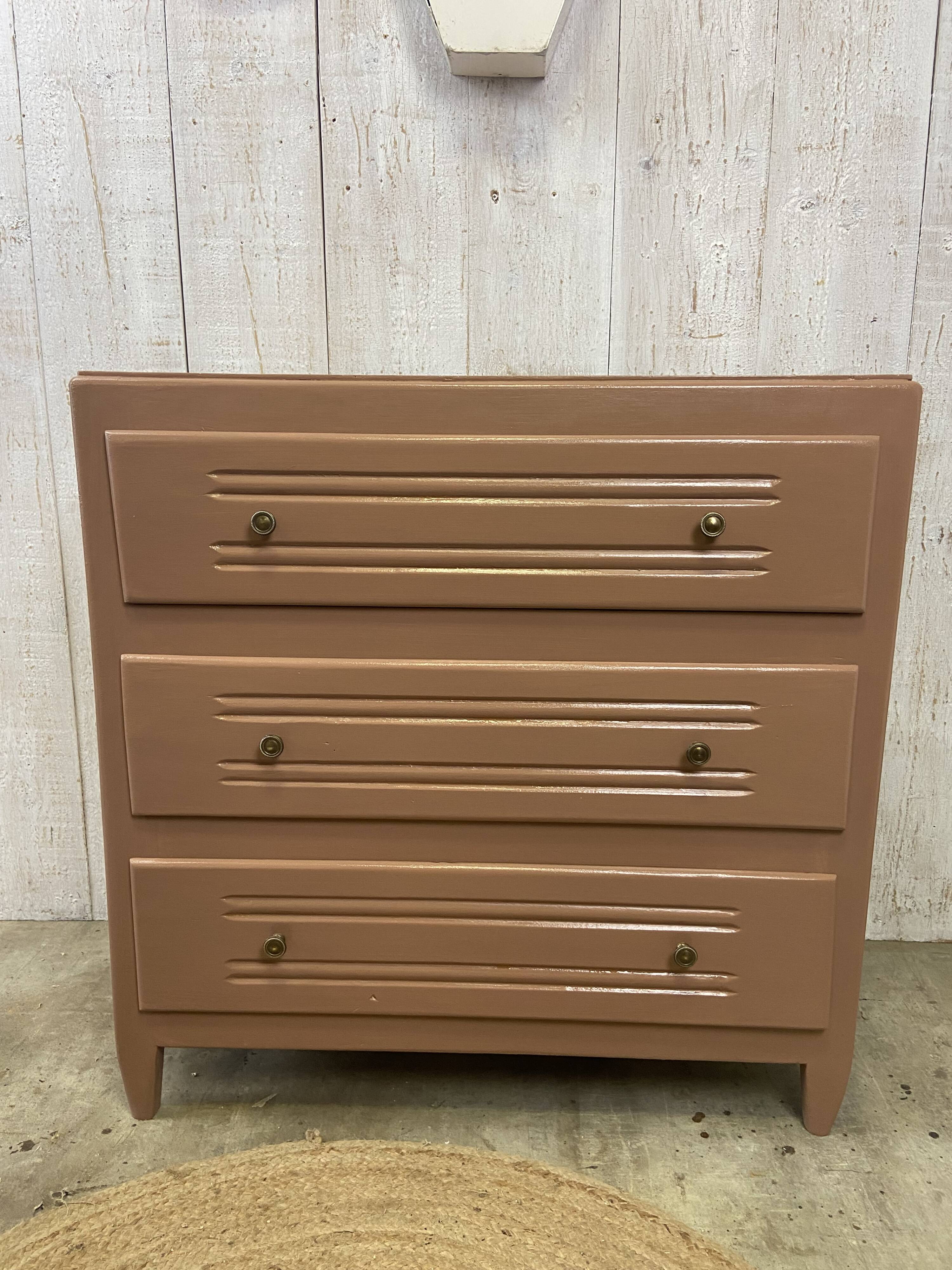 Vintage chest of drawers