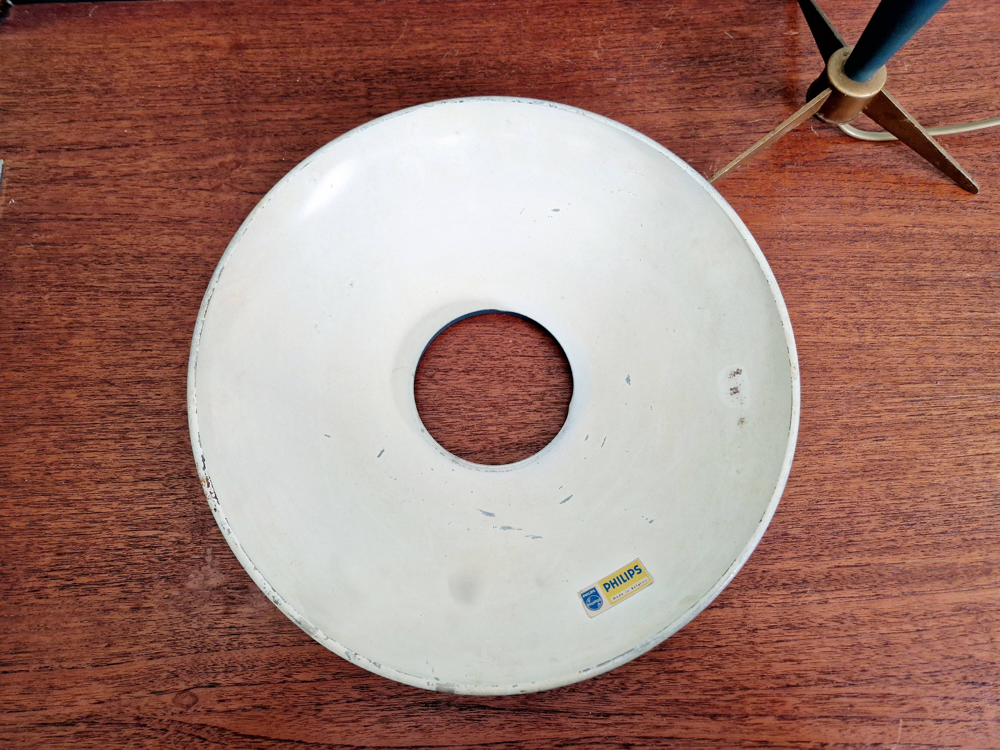 Philips tripod lamp, Bijou model, Louis Kalff design