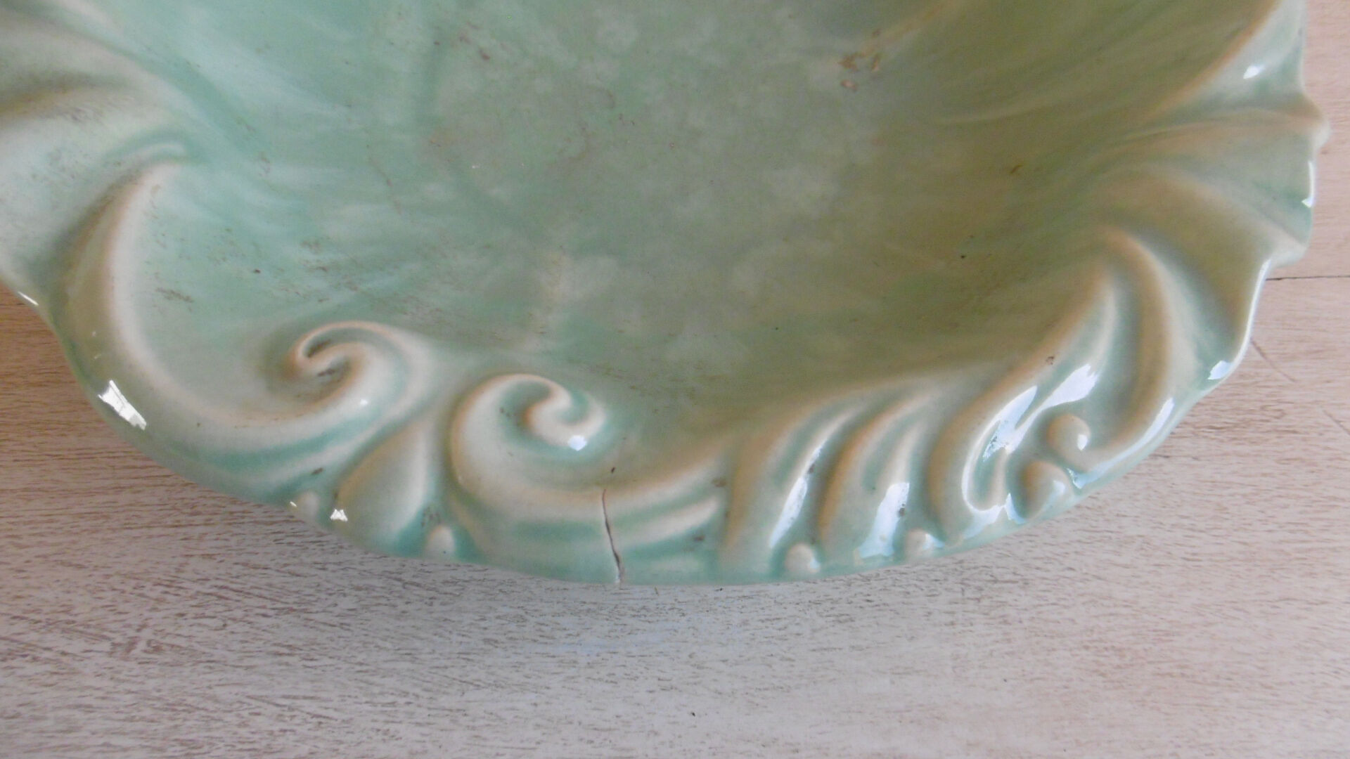 Celadon color serving dish - italian faience