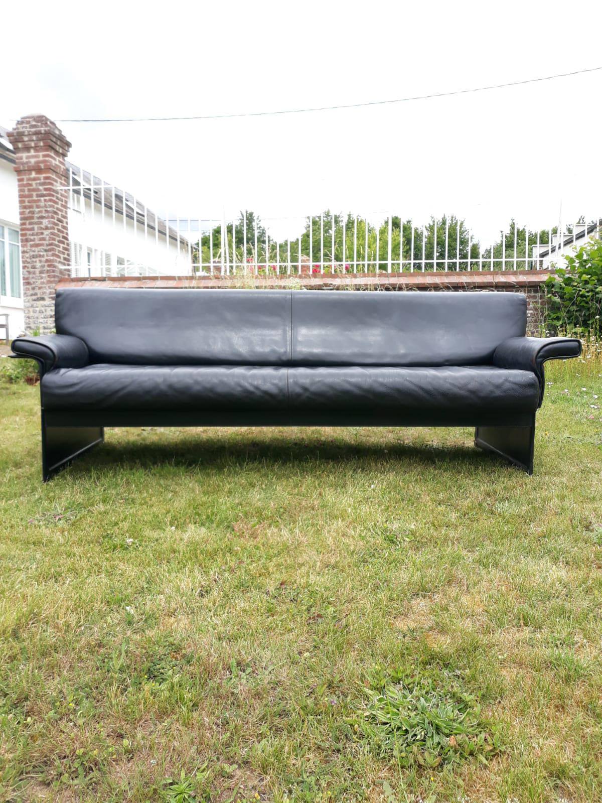 Leather sofa Tito Agnoli for Matteo Grassi