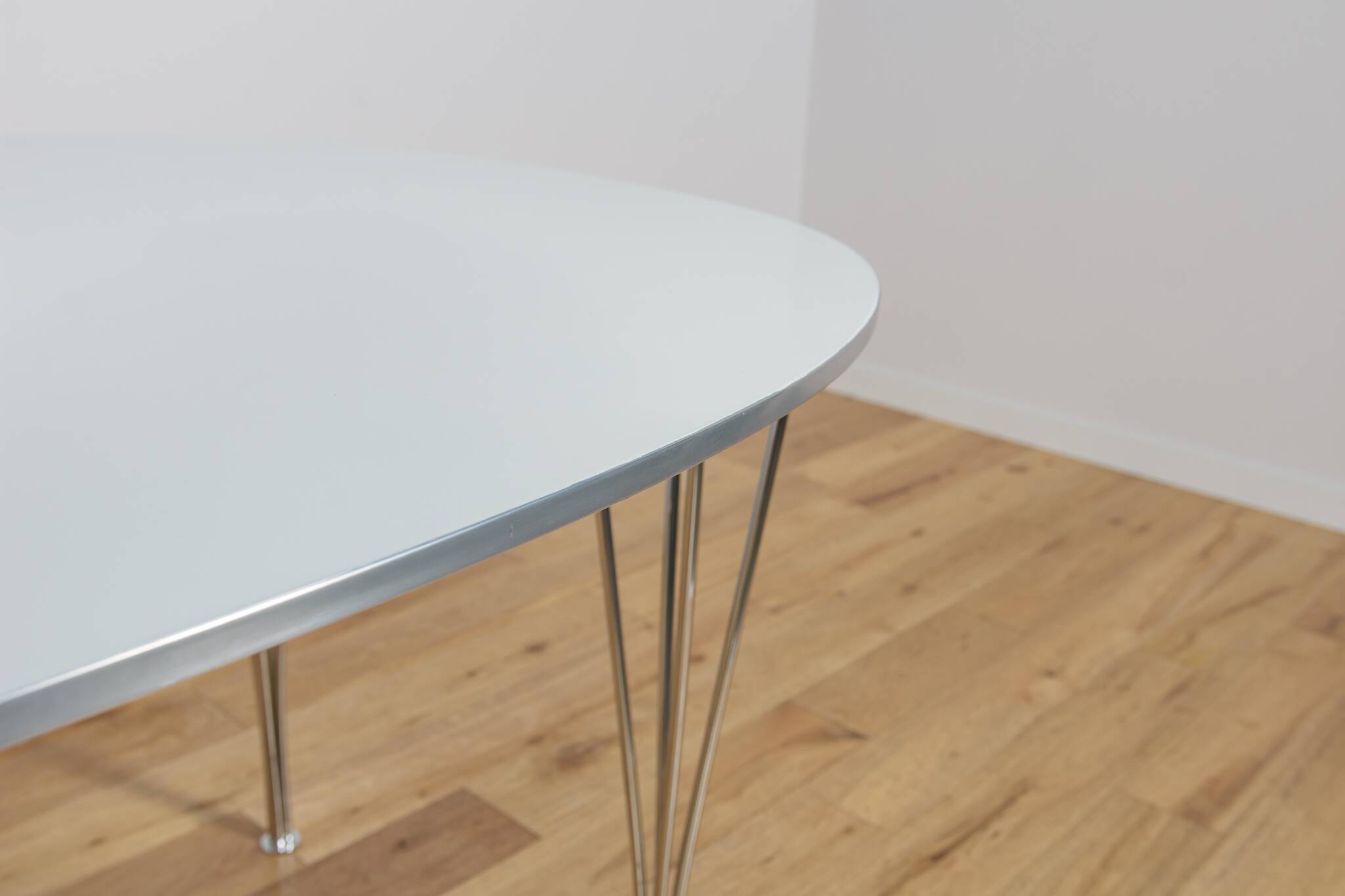 Mid Century Modern Extendable Ellipse B612 Dining Table by Piet Hein & Brun