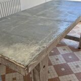 Metal tray workbench