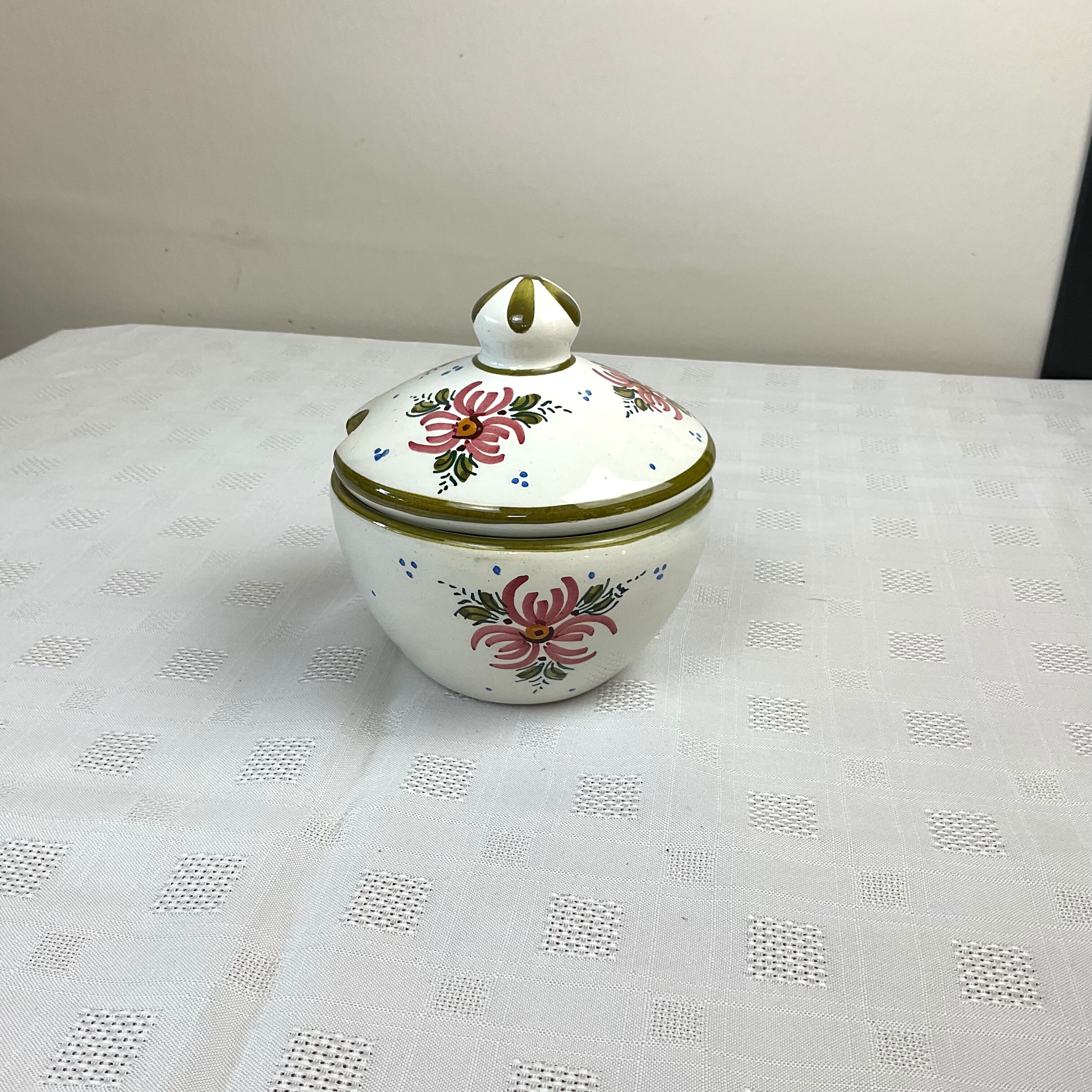 Ceramic jam/sugar bowl country style