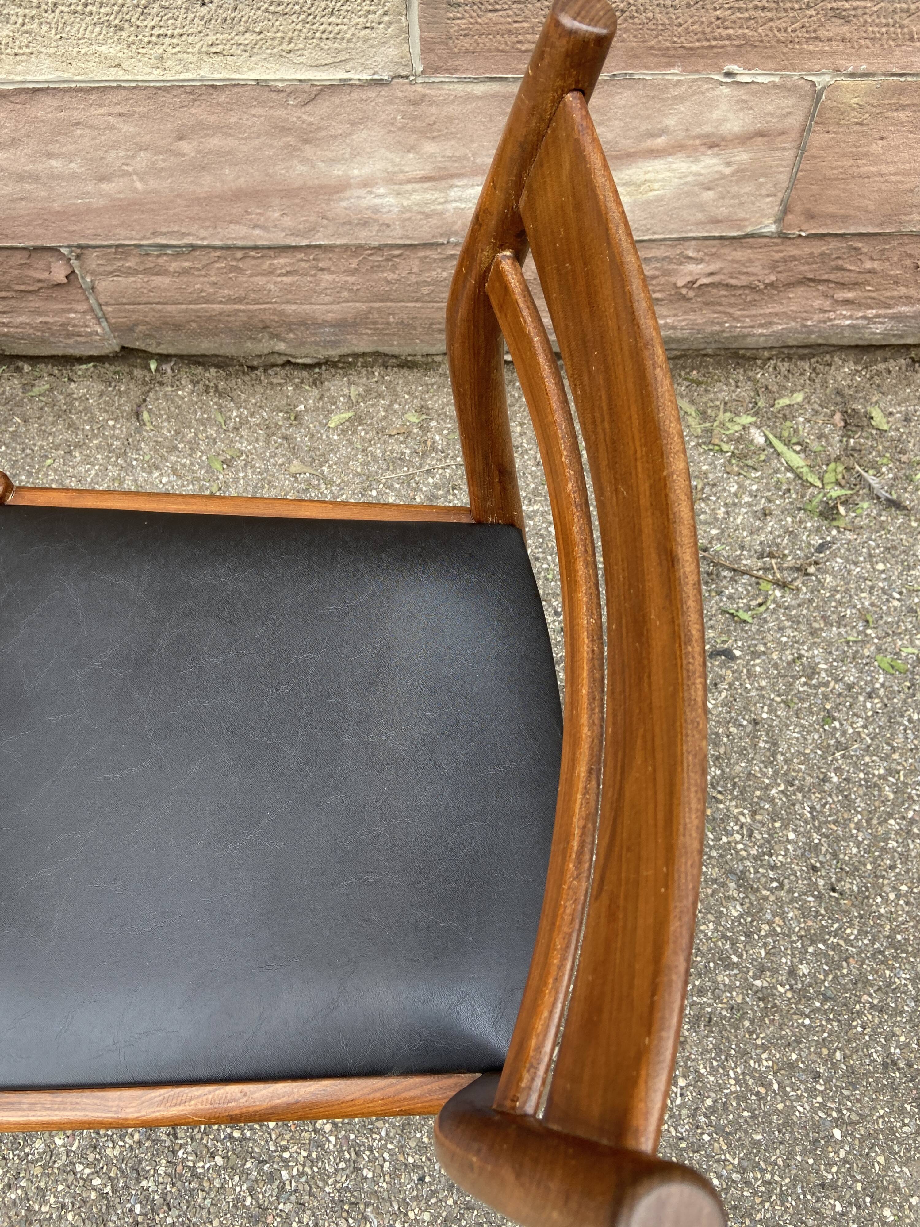 6 vintage Danish Scandinavian style chairs from the 1970s