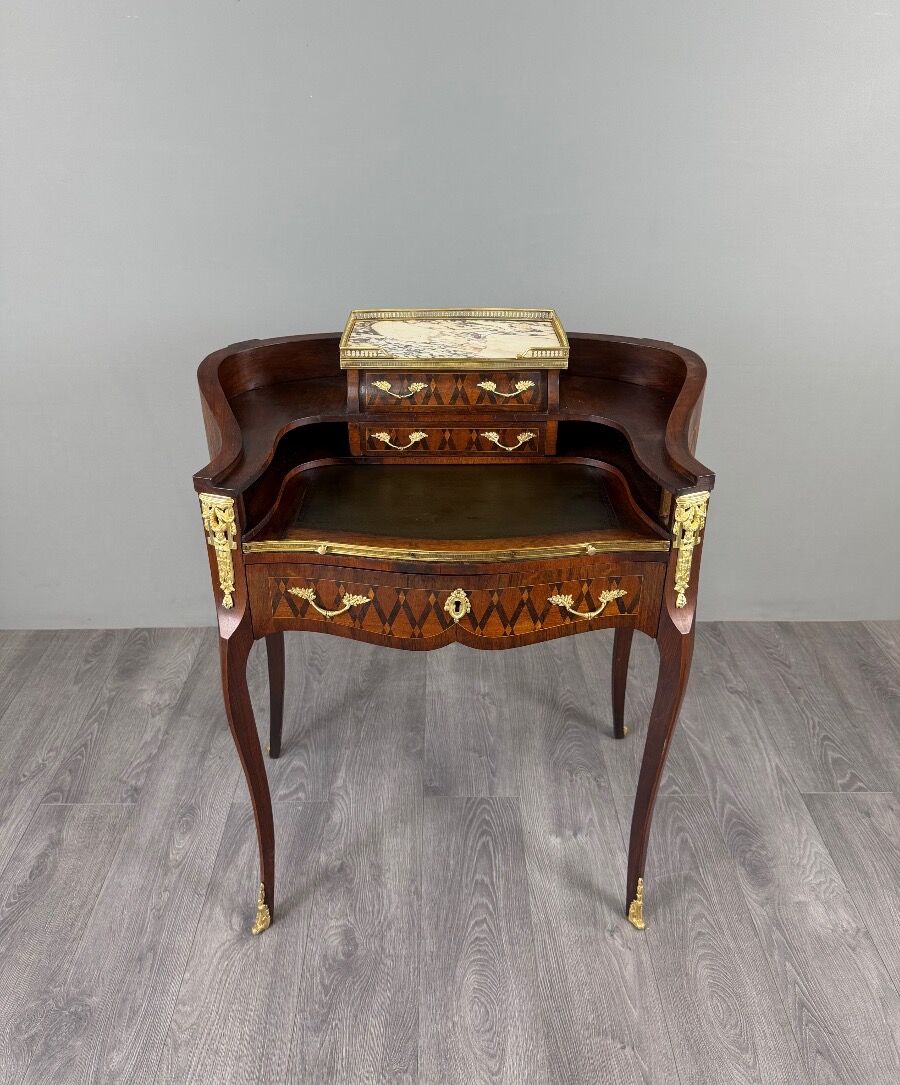 Bureau de dame Napoléon III en marqueterie et bronze doré, XIXe Siècle