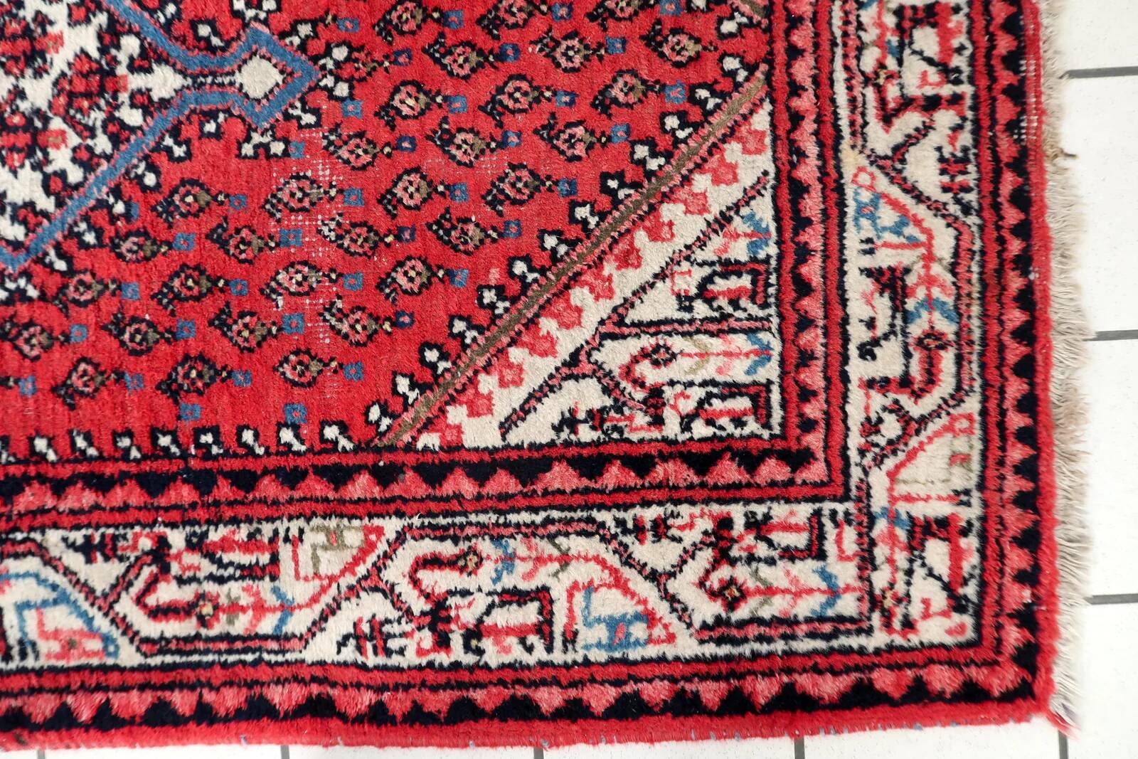 Vintage 1960s Indian Seraband rug 103cm x 156cm - 1C1251