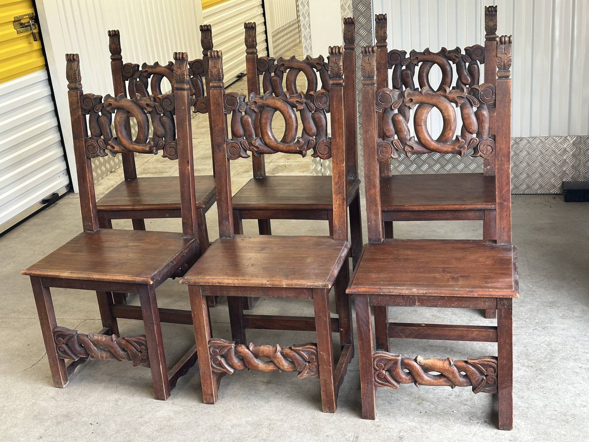 6 Alsatian chairs from the 19th century – carved wood – interlaced decoration