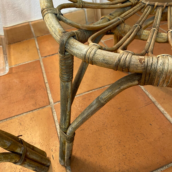 Deux fauteuils coquille en rotin, années 60