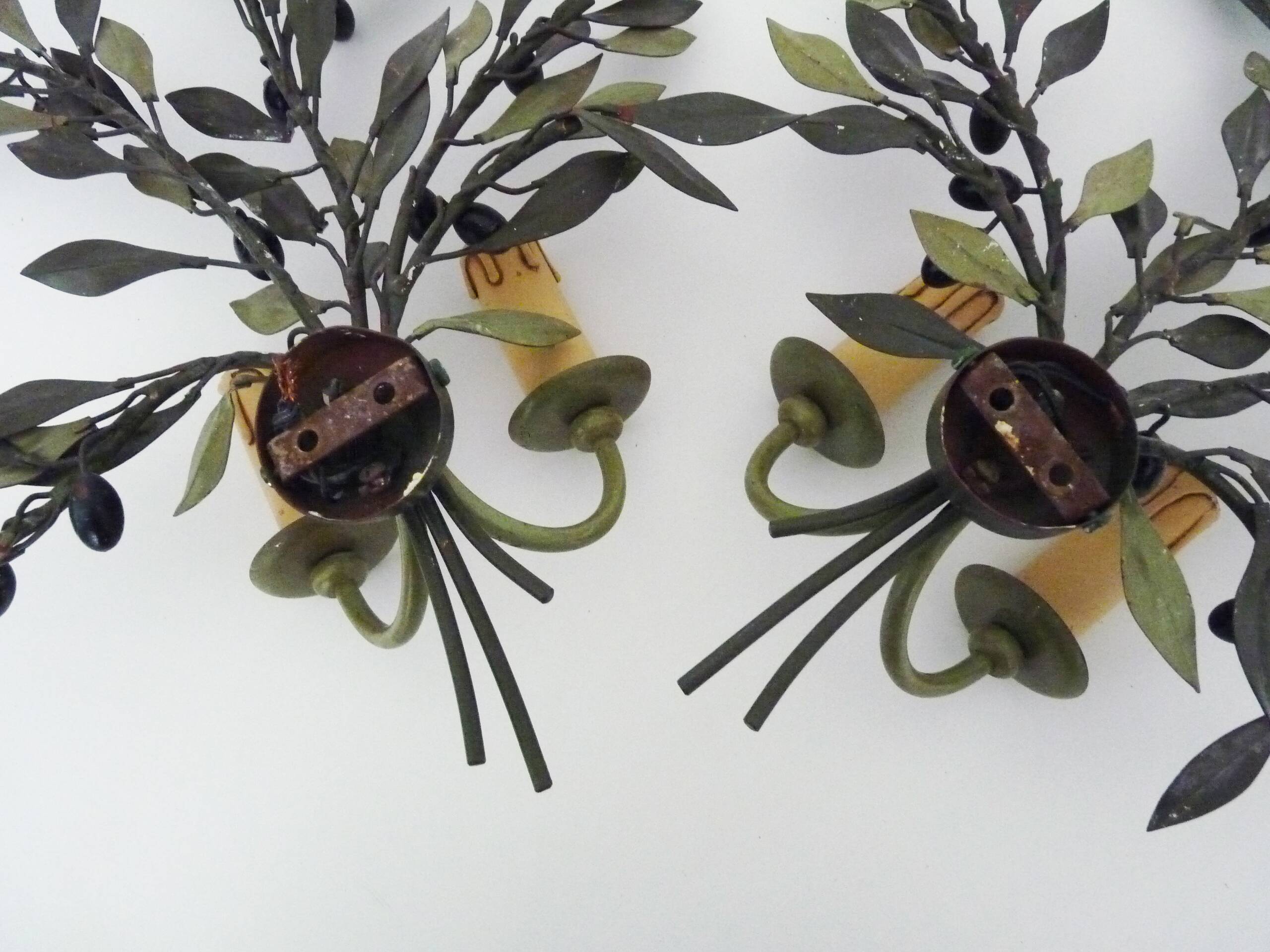 Large pair of olive branch wall sconces Art et FLoritude