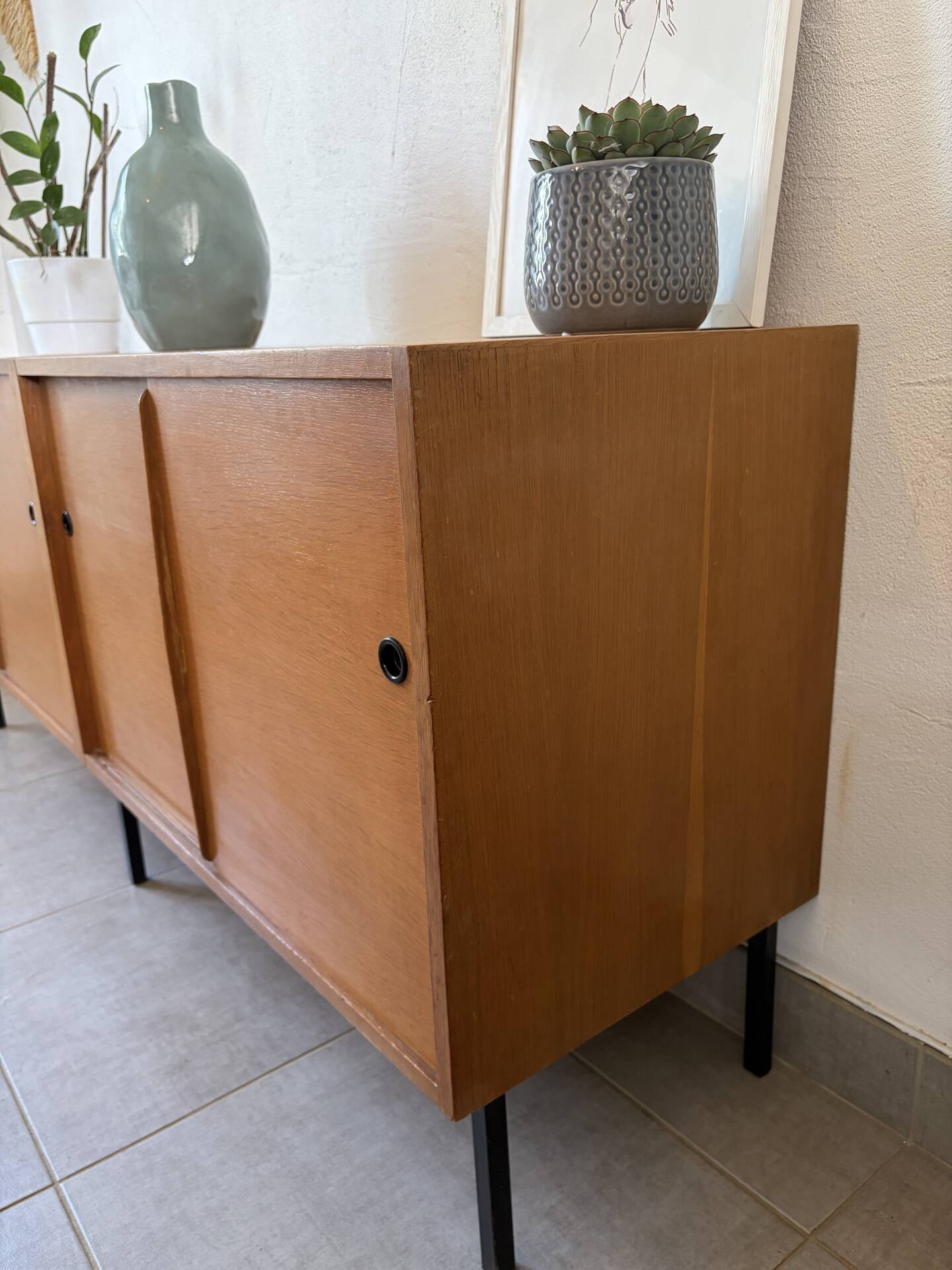 Vintage school enfilade