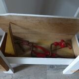Child establishment with its tools