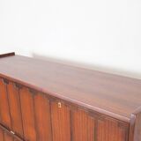 Buffet haut en teck norvégien du milieu du siècle, années 1960.