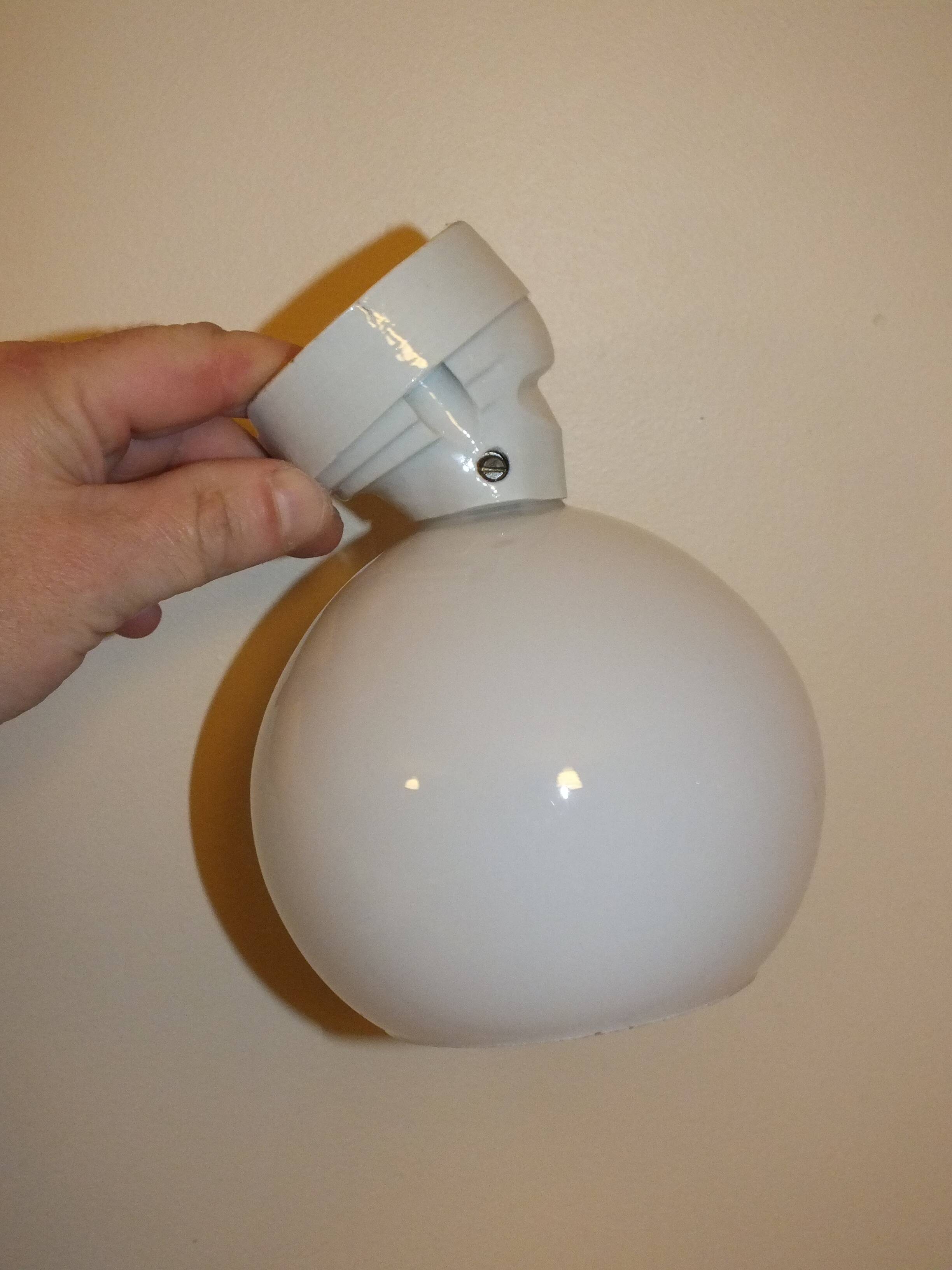 Art Deco bathroom light in opaline and porcelain