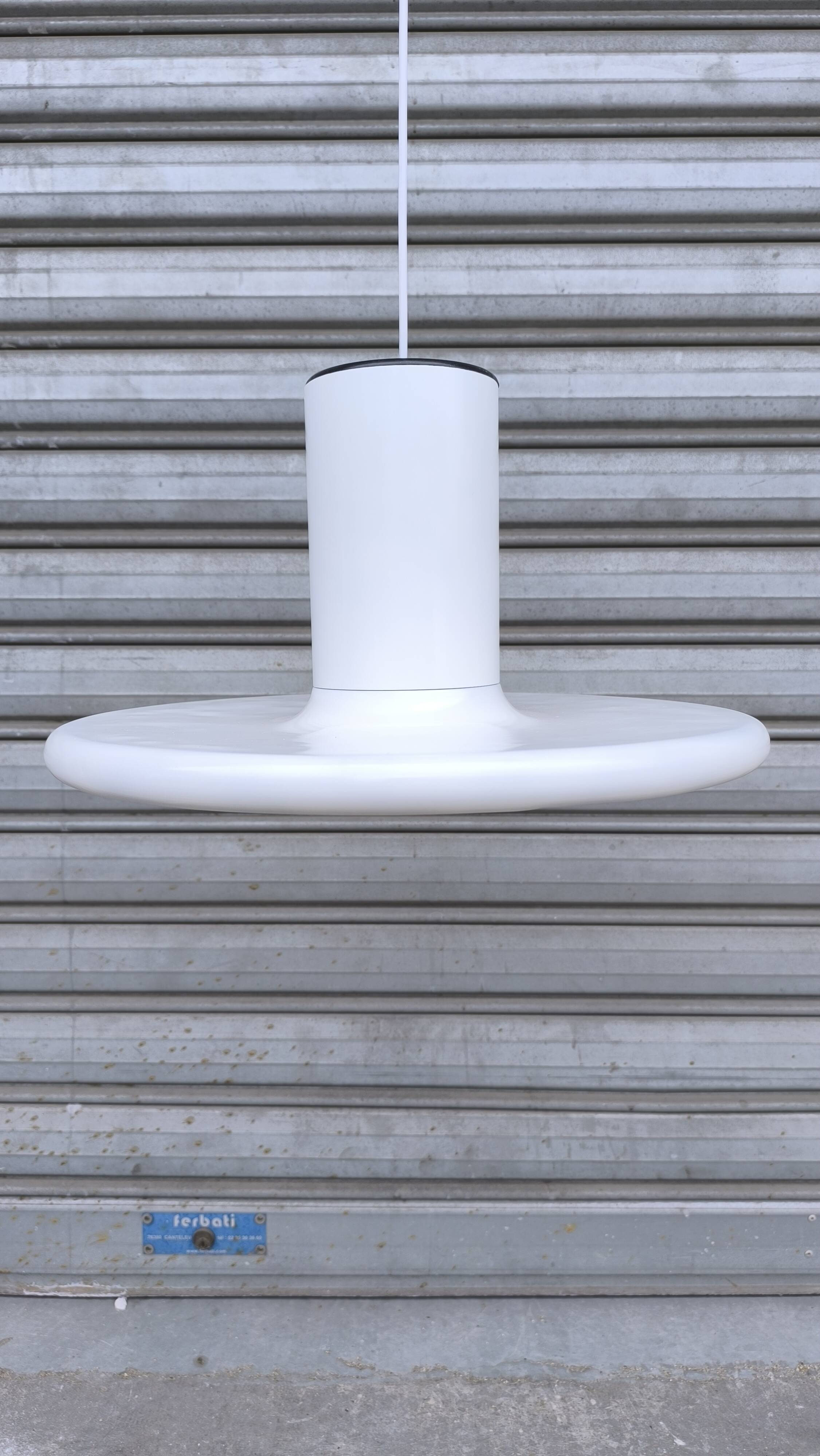 Pendolita pendant light by Lita