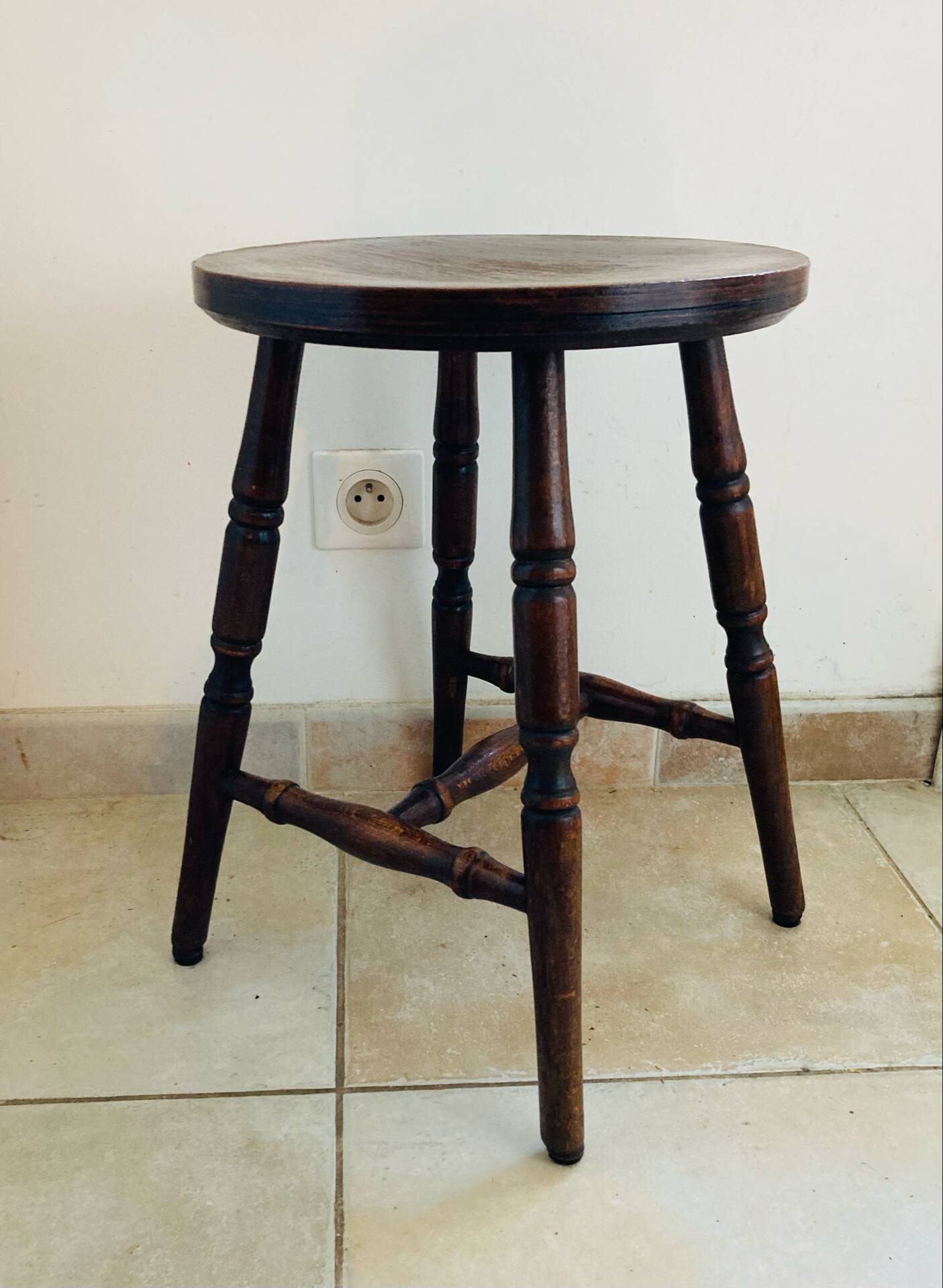 Tabouret quadripode rustique en bois des années 1970/80