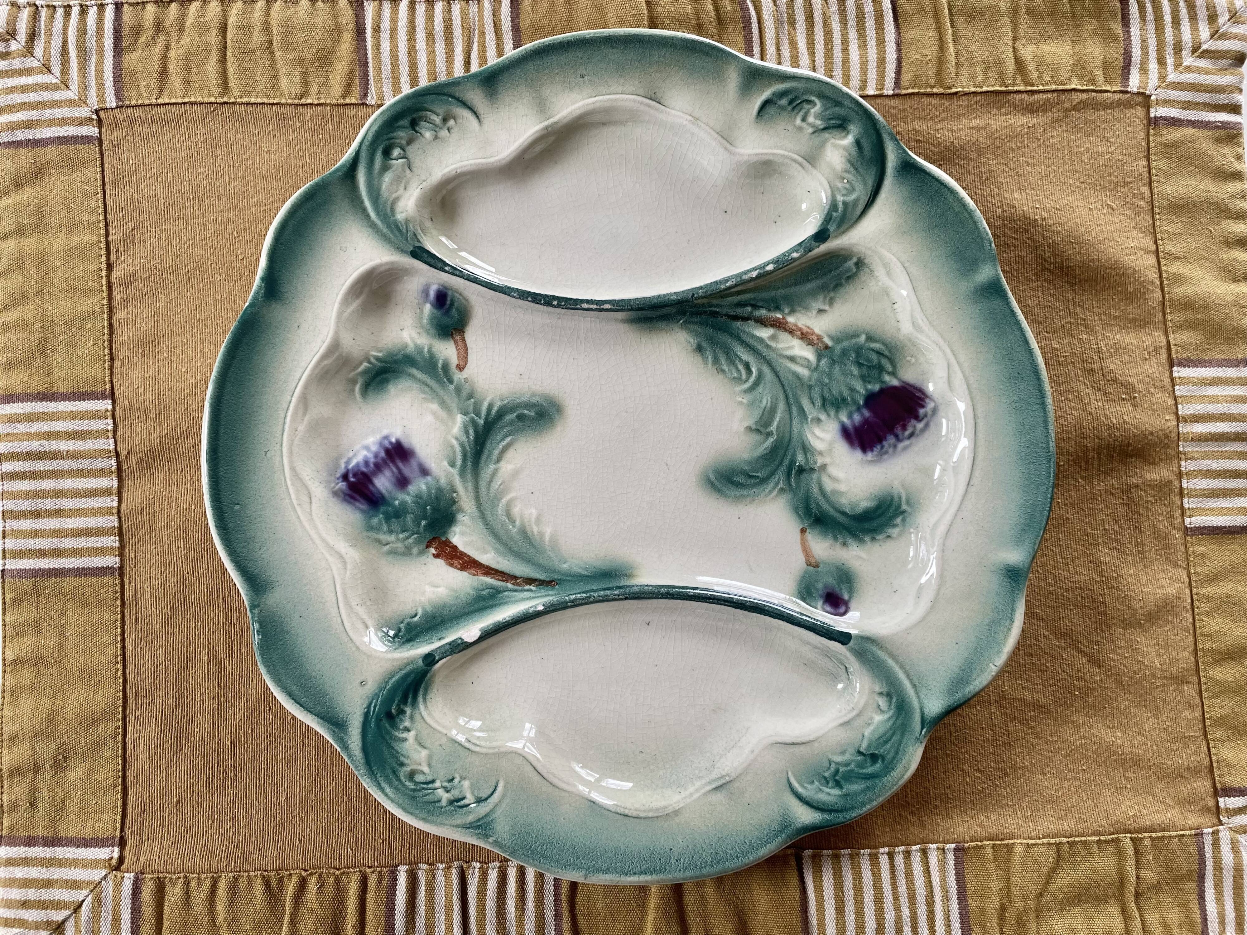 Artichoke plate Digoin in majolica faience barbotine