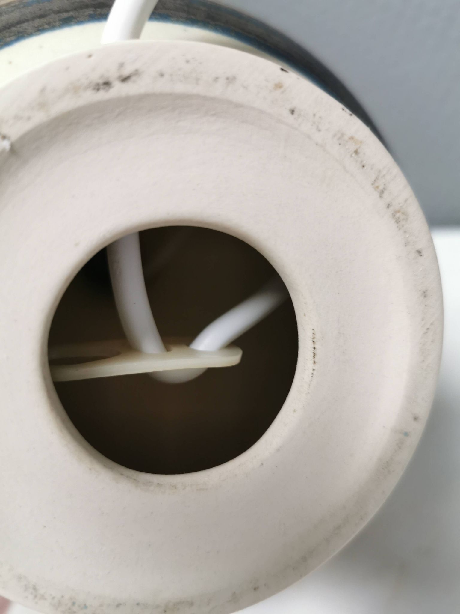 Beautiful table lamp in Ceramic, Danish and from the 1970-80s.