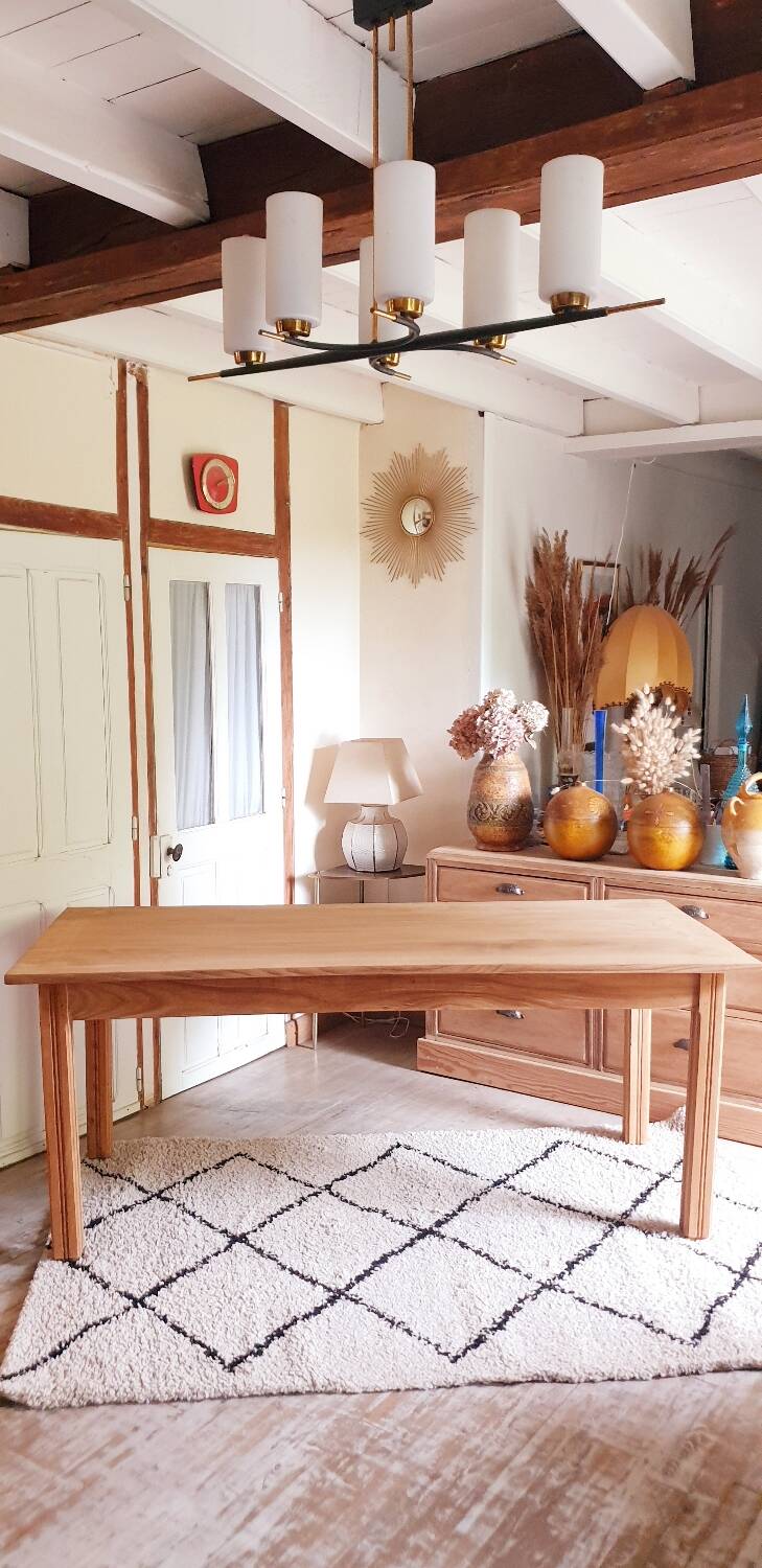 Farmhouse table