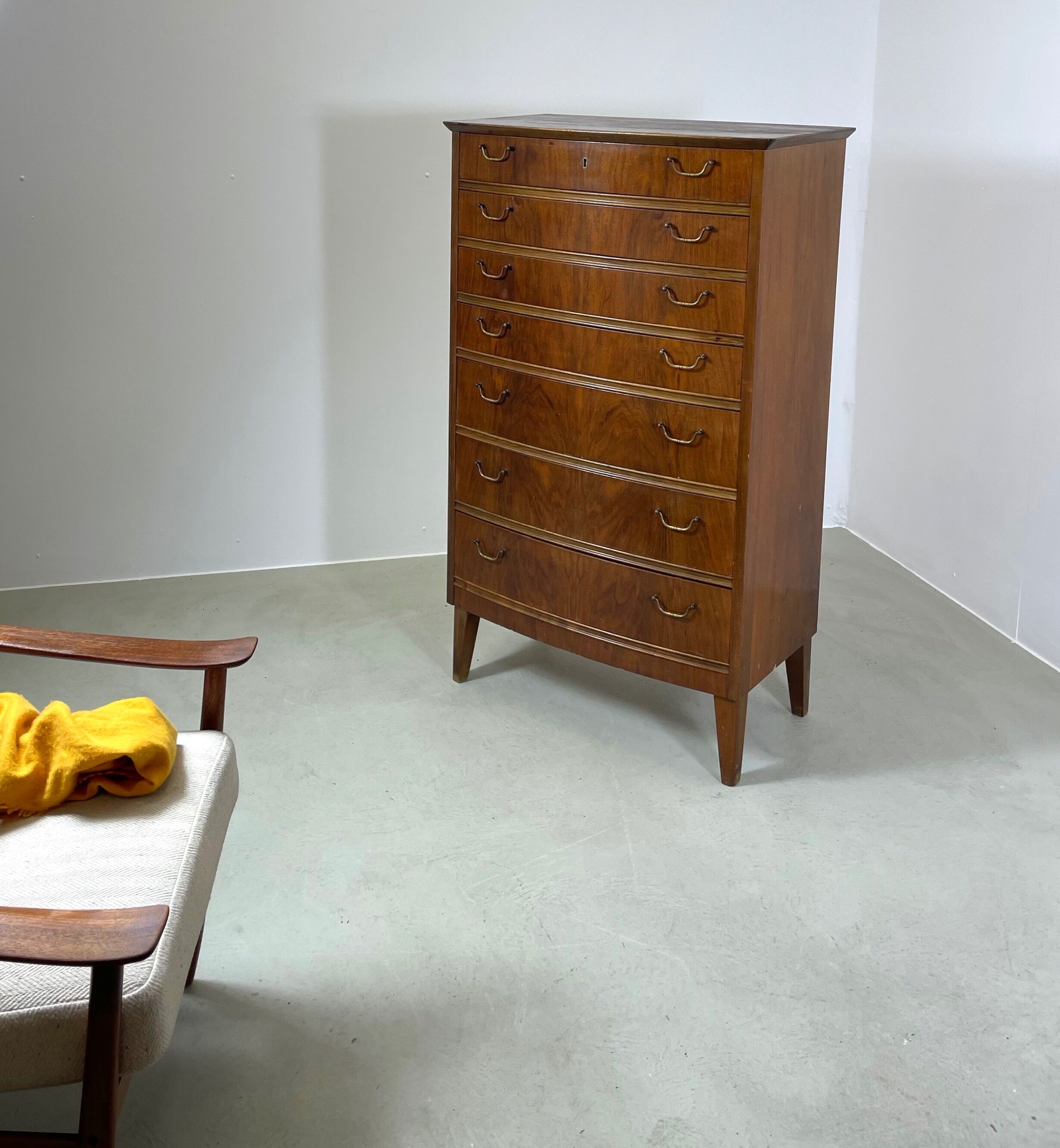 Danish tallboy chest of drawers Kvalitet mobelfabrik brdr. 1940s