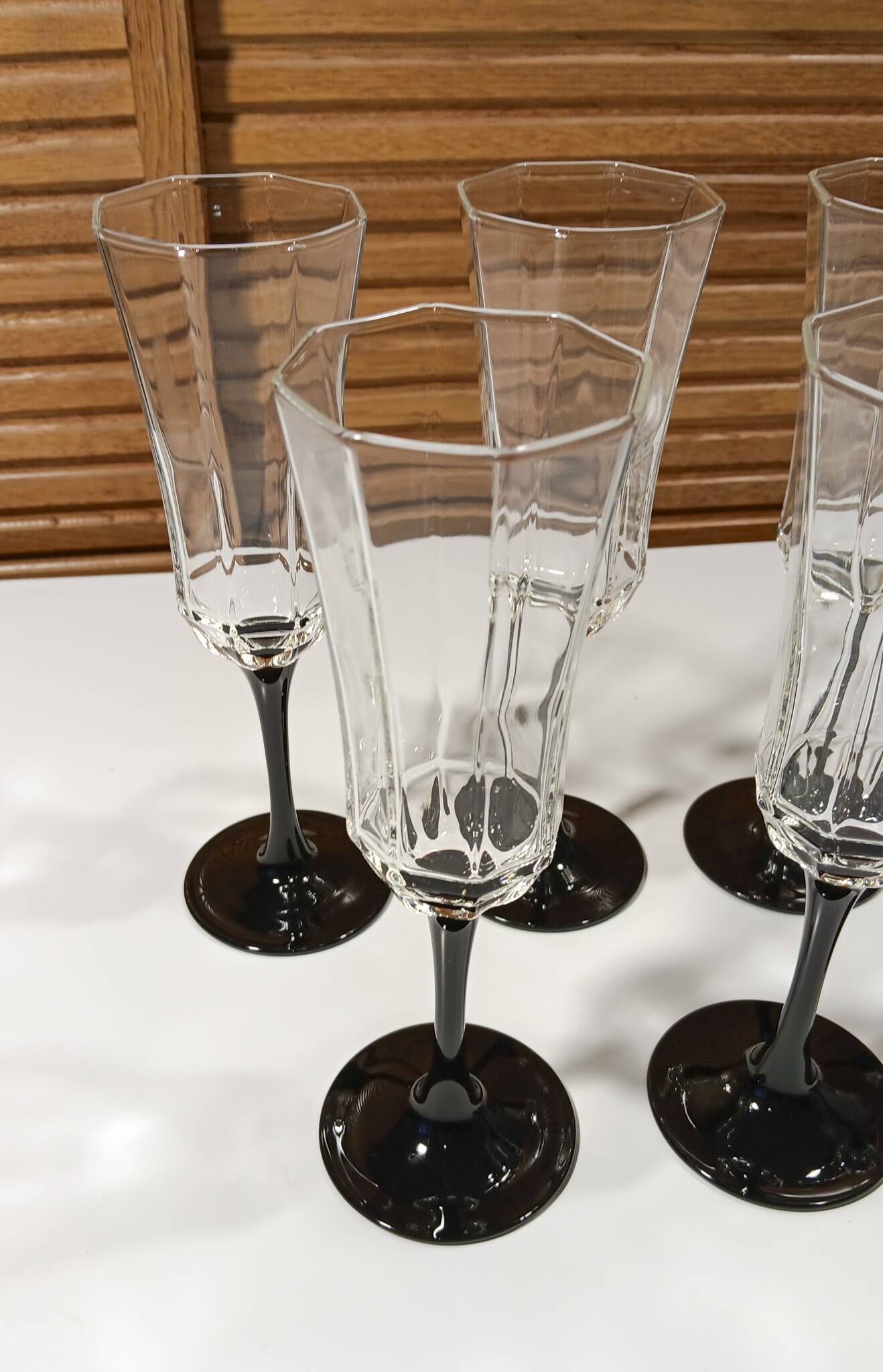 7 flutes and 2 octagonal-shaped wine glasses, Arcoroc Luminarc France