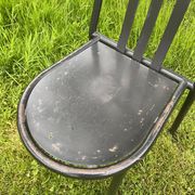 Chaise noire de Robert Mallet Stevens édition Putman années 80
