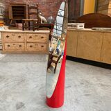 Psyche mirror style "lipstick" red