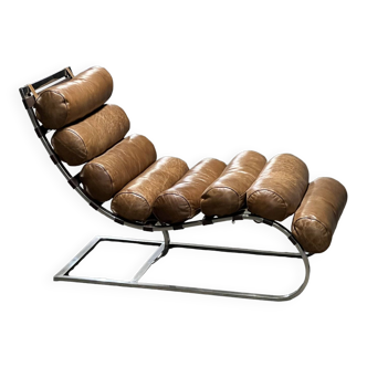 Leather pudding armchair