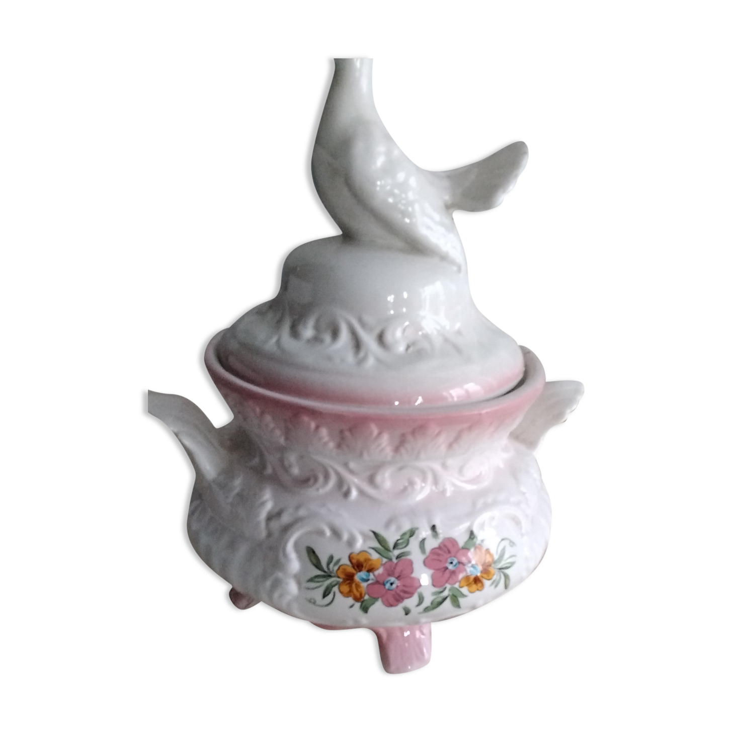 Tureen