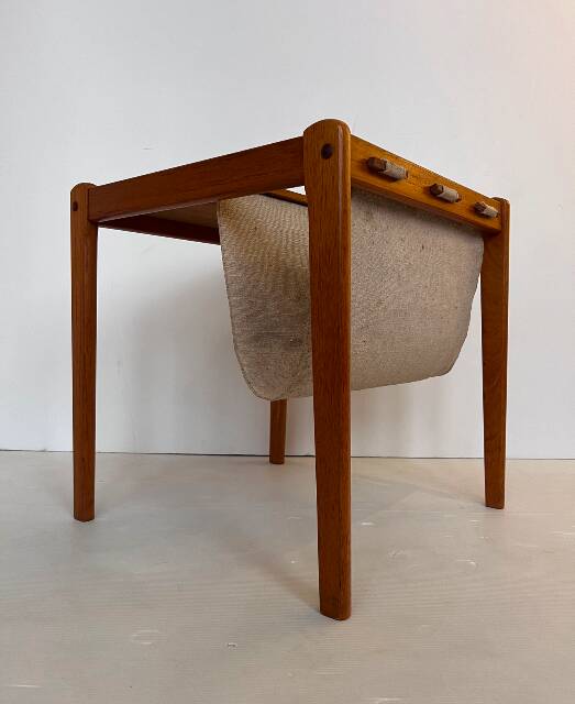occasional table / magazine rack in teak and turbo-edged fabric