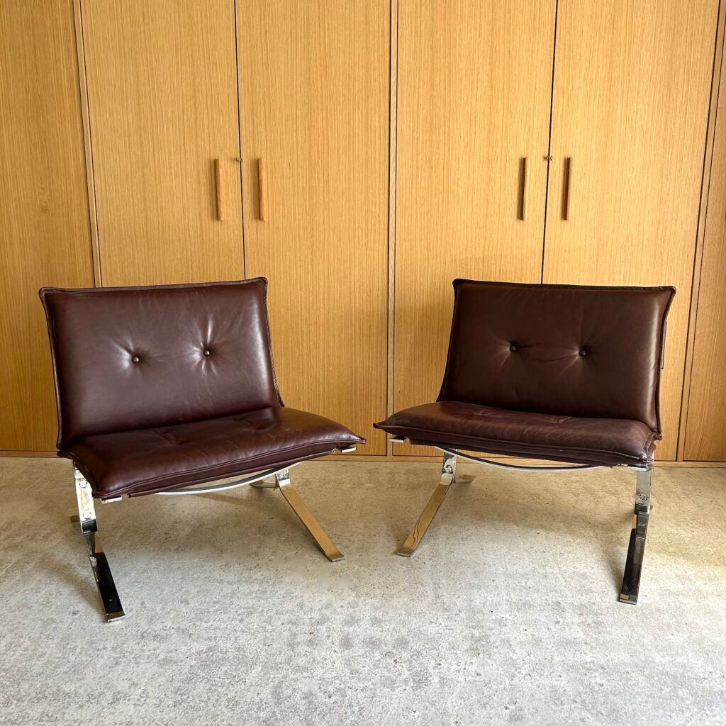 Airborne chairs - Joker -