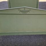Lacquered Directory bed
